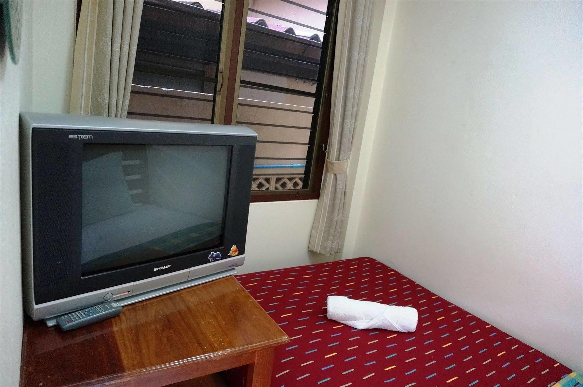 Baan Taweesuk Guest House HHQ Exteriör bild