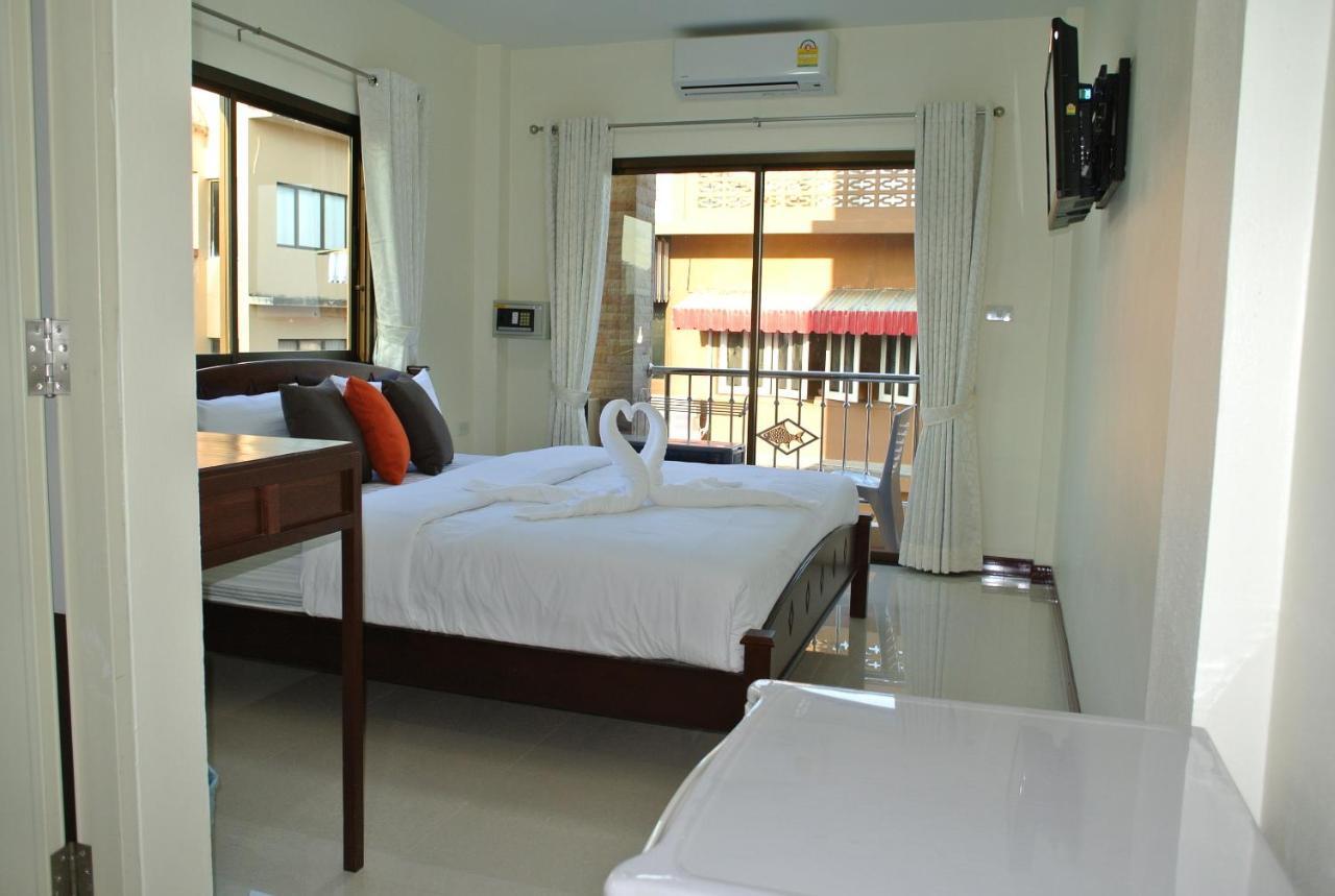 Baan Taweesuk Guest House HHQ Exteriör bild